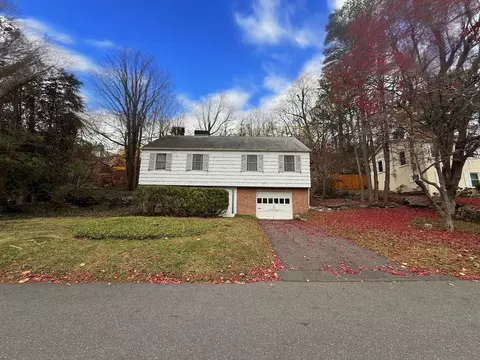 17 Woodlawn Ave, Norwalk, CT 06854