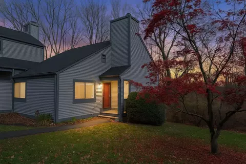 513 Pilgrim Hbr #513, Wallingford, CT 06492
