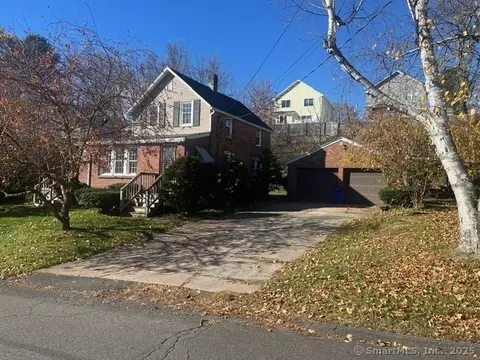 15 Dickerman Ave, Windsor Locks, CT 06096
