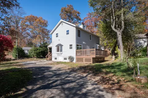 7 Albert Rd, Danbury, CT 06811