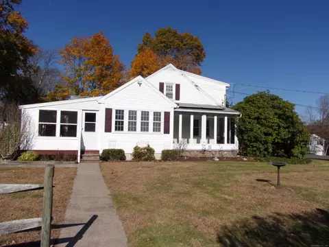 99 Norway St, Watertown, CT 06779