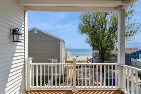 Exterior - 35 Fifth Ave, Stratford, CT 06615 photo 4 of 8