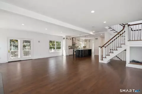 Living - 35 Fifth Ave, Stratford, CT 06615 photo 3 of 5