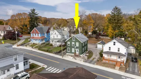 29 Dunham St, Norwich, CT 06360