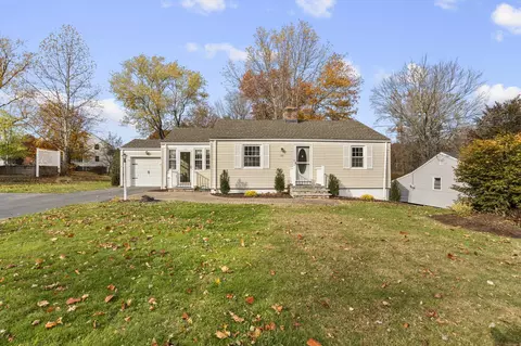133 Wells Farm Dr, Wethersfield, CT 06109
