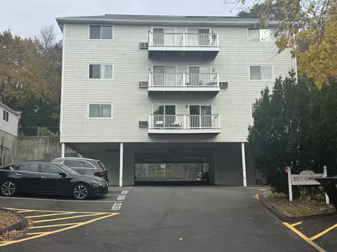 7 Hamilton Ave #32, Norwalk, CT 06854