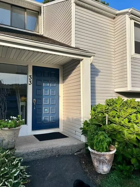 33 Brookwood Dr #D, Rocky Hill, CT 06067