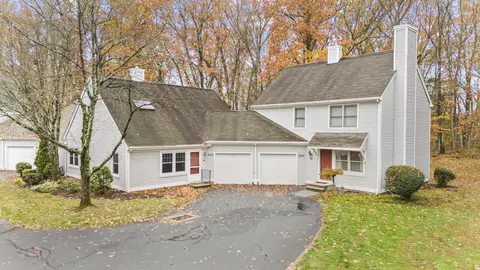 1605 Briarwood Ct #1605, Rocky Hill, CT 06067