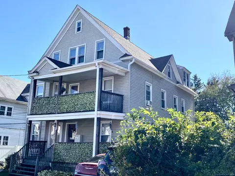 21 Trinity St, New Britain, CT 06051