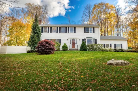 137 Walnut Grove Rd, Ridgefield, CT 06877