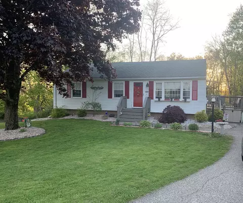 3 Westerly Ter, Colchester, CT 06415