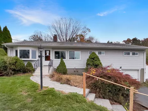 112 Laurel Ter, Cheshire, CT 06410