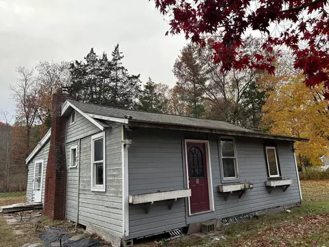 5 Shepaug Rd, Sandy Hook, CT 06482
