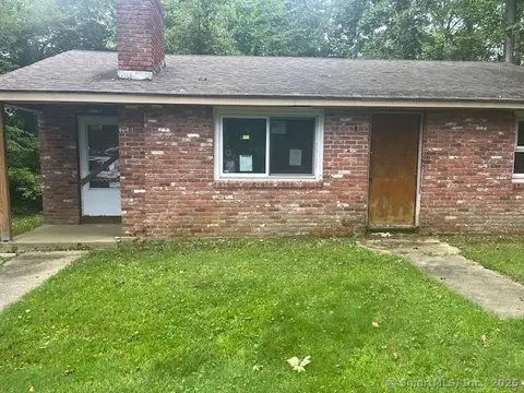 48 Fairview Ave, Griswold, CT 06351