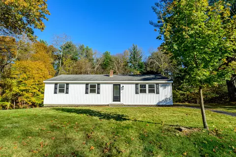 140 Woodward St, Killingly, CT 06239