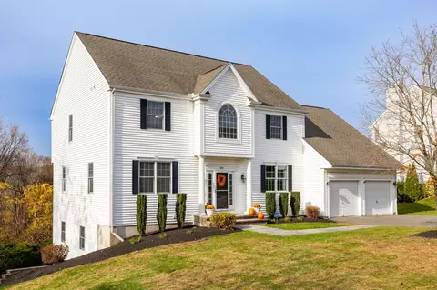 201 Stone Hill Dr, Rocky Hill, CT 06067