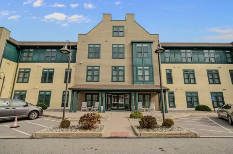 38 Hope St #1206, East Lyme, CT 06357