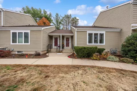 85 Clearview Ct #85, Southington, CT 06489