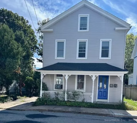 49 Trumbull Ave, Stonington, CT 06378