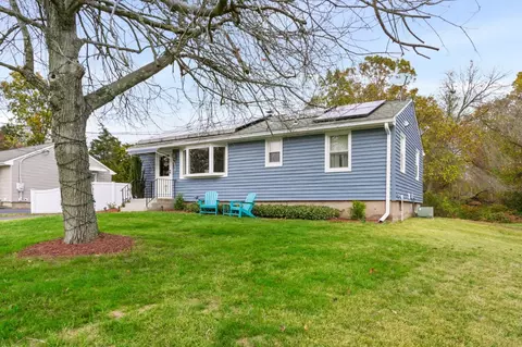 22 Louis St, North Haven, CT 06473