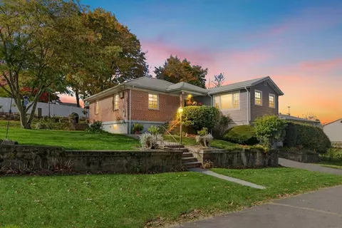 186 Hubbell Ave, Waterbury, CT 06708