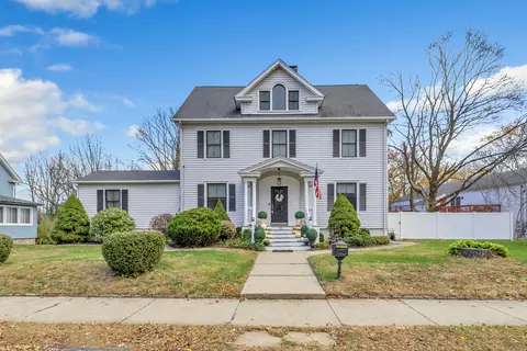 93 Myrtle St, Shelton, CT 06484