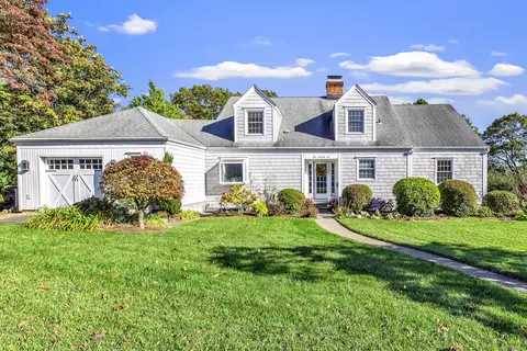 576 Bridgeview Pl, Stratford, CT 06614