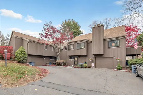 289 Agawam Dr #B, Stratford, CT 06614