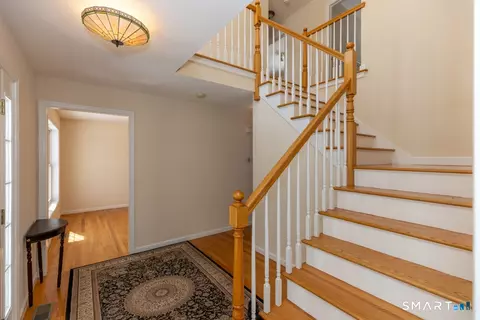 Entry Way - 85 Mcveagh Rd, Westbrook, CT 06498 photo 1 of 4