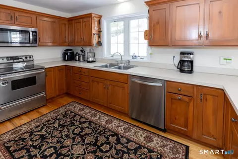 Kitchen - 85 Mcveagh Rd, Westbrook, CT 06498 photo 2 of 2