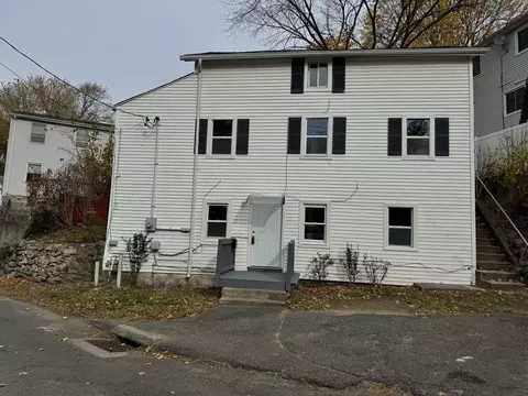 33 Oak St, Derby, CT 06418