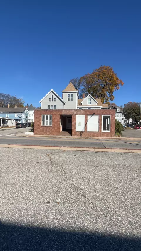 129 Valley St, Willimantic, CT 06226