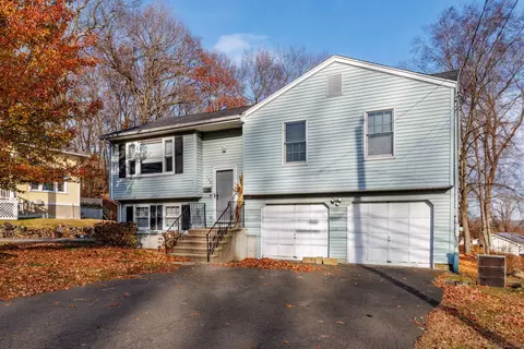 108 Wayland Ave, Waterbury, CT 06708