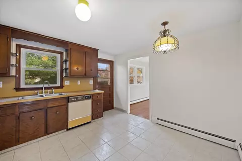 Kitchen - 19 Albert Ave, Wethersfield, CT 06109 photo 1 of 4
