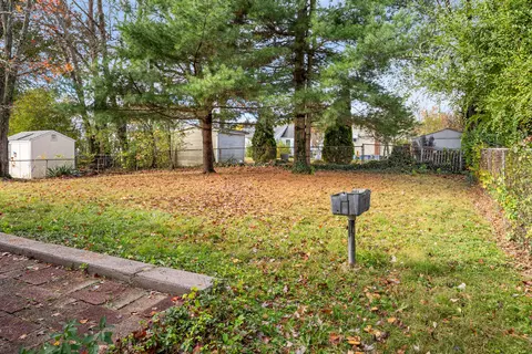 Exterior - 19 Albert Ave, Wethersfield, CT 06109 photo 2 of 5
