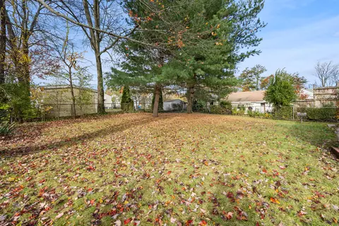 Exterior - 19 Albert Ave, Wethersfield, CT 06109 photo 3 of 5