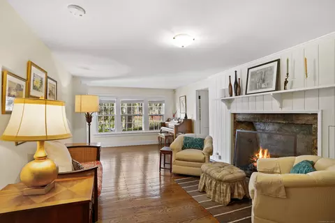 Living - Undisclosed, Redding, CT 06896 photo 2 of 2