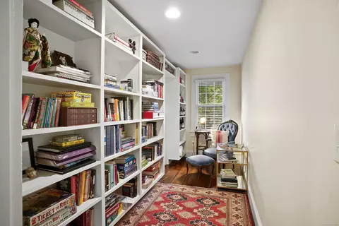 Entry Way - Undisclosed, Redding, CT 06896 photo 2 of 2