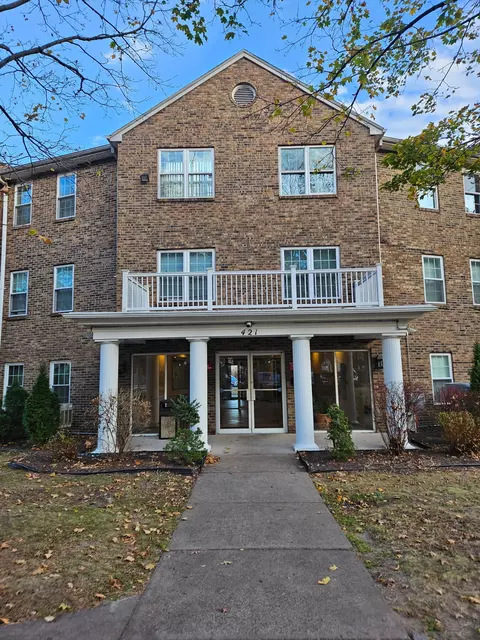 421 Tolland St #302, East Hartford, CT 06108