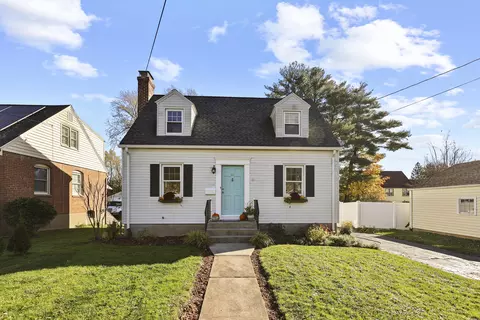 50 Acadia St, West Hartford, CT 06119