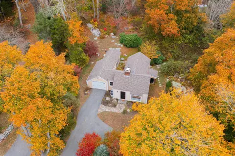 12 Flanders Rd, Stonington, CT 06378
