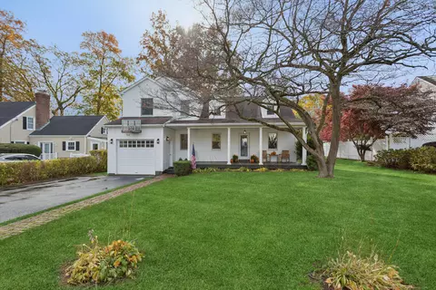 31 Bellmere Ave, Stamford, CT 06906