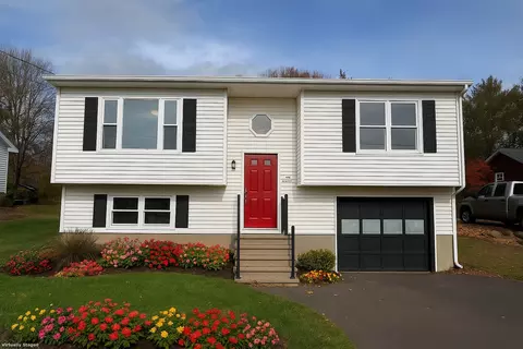 19 Blackstone St, Meriden, CT 06450