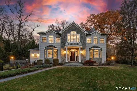 139 Jelliff Mill Rd, New Canaan, CT 06840