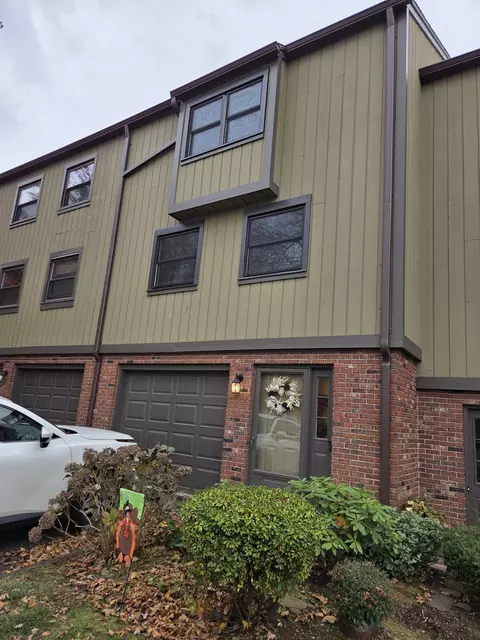 45 Mattabasset Dr #45, Meriden, CT 06450