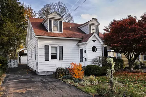 19 Lakeview Ave, Hamden, CT 06514