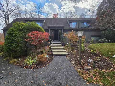 39 Heritage Vlg #C, Southbury, CT 06488