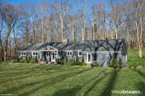 102 Wykeham Rd, Washington, CT 06793