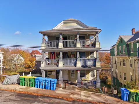 62 Poplar St, Waterbury, CT 06708