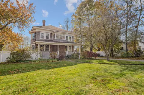 26 College St, Old Saybrook, CT 06475
